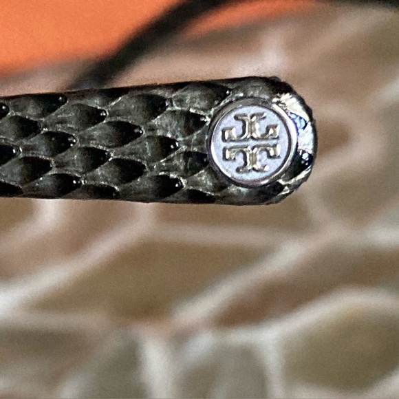 Tory Burch TY6021Q Sunglasses 398/8E- Grey Python Frame/Green Gradient Lenses - Picture 9 of 14